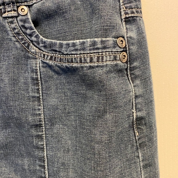 Contrast Women’s Jean Skirt Size 13 - Picture 2 of 5